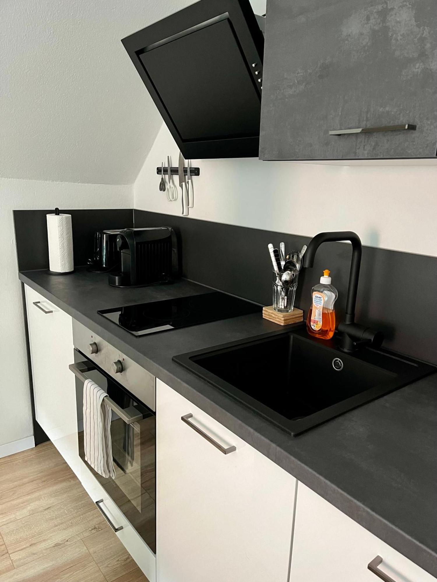 Flores City Center Studio - Easy Self-Check-In Graz Exteriör bild