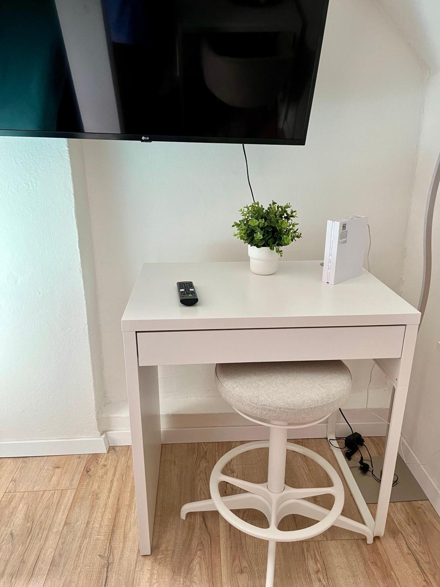 Flores City Center Studio - Easy Self-Check-In Graz Exteriör bild